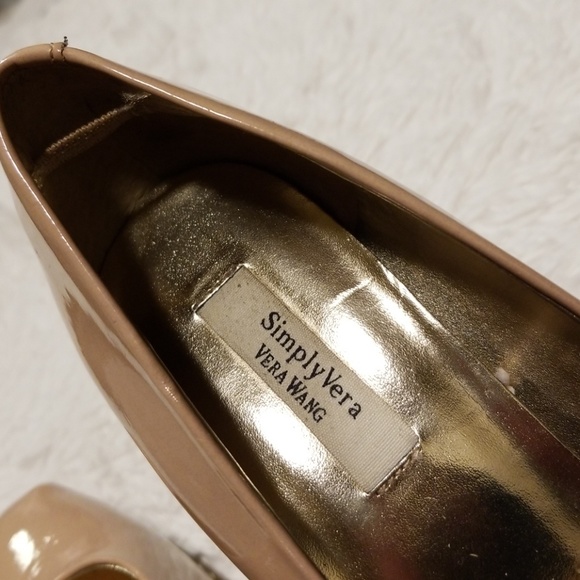 Shoes - Picture 4 of 5